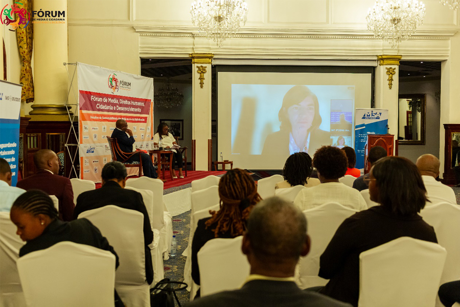 A digitalização não pode ser evitada não existe alternativa para ela professora Carla Baptista 